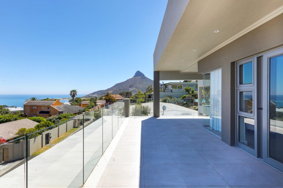 10 Bedroom Property for Sale in Camps Bay Western Cape